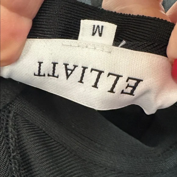 ELLIATT Theatrical Mermaid Gown Ruffled Black Size Medium - Picture 7 of 10